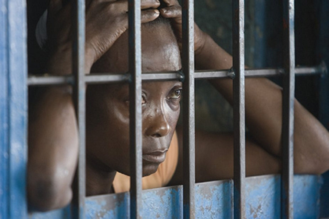 Chambre criminelle de Tambacounda : Une jeune épouse adultérine jette son nouveau-né dans la fosse septique