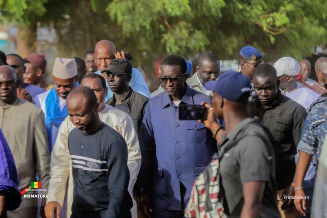 EN TOURNEE DANS LES MARCHES A BETAIS LE PREMIER MINISTRE AMADOU BA RASSURE ...