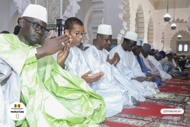 GRANDE MOSQUÉE: Les images du premier  ministre Amadou BA à la prière de la tabaski