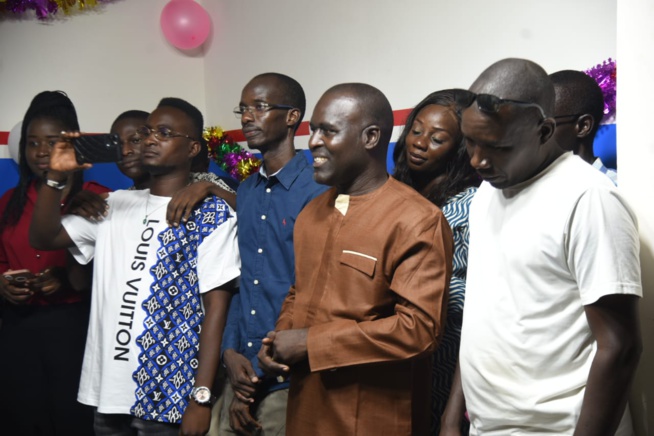 En images: 1 AN ça se fête, Rewmi TV souffle son premier bougie avec son PDG Mr Mbagnick Diop Pdt du MEDS