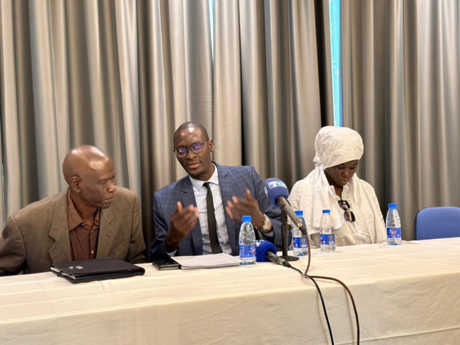 En images de la conférence de presse animée par Me Abdoulaye TINE, President de l’USL et candidat à l’élection présidentielle du 25 février 2024.