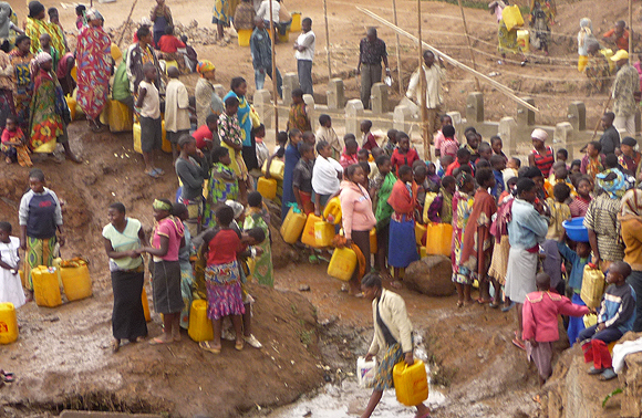 Rapport de l'Ong Wateraid : 800.000 femmes meurent chaque année par manque d’accès à l’eau potable