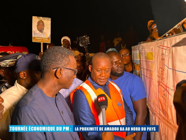 Le Premier Ministre Amadou BA a été accueilli par une foule enthousiaste à son arrivée à Saint Louis .