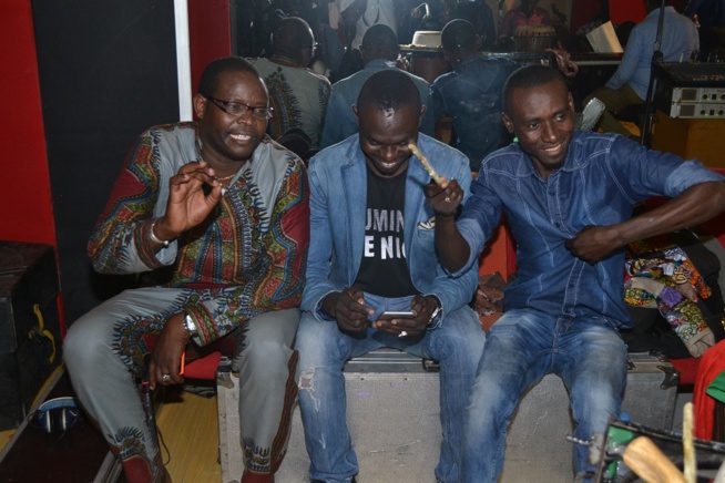 Jamais 2 sans 3: Après le grand théâtre en 2012, Zénith en 2013, Pape Diouf dans le dernier virage des répétitions du 04 Avril au Dock de Pullman. Regardez