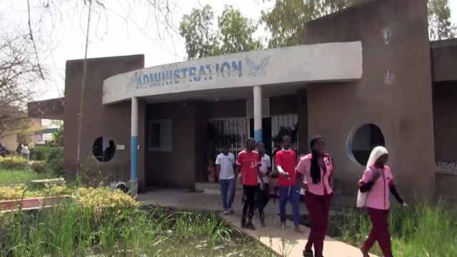 Présence des eaux stagnantes au Lycée de Plan Jaxaay: Plus de 2 000 élèves affrontent le calvaire pour apprendre