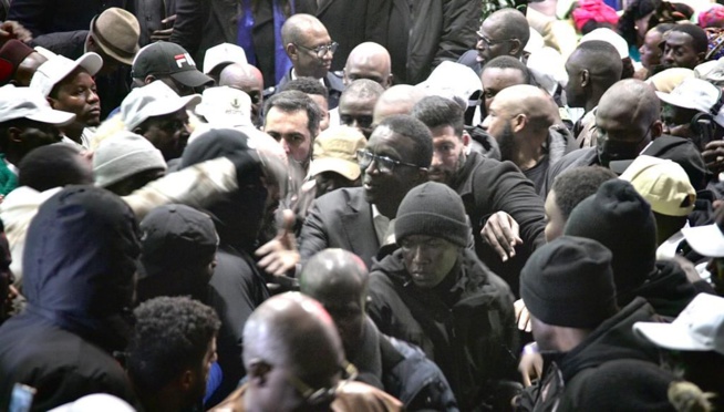 Le candidat Amadou BA en meeting à Asnières (France) Mobilisation exceptionnelle pour une victoire éclatante de BBY au 1er tour