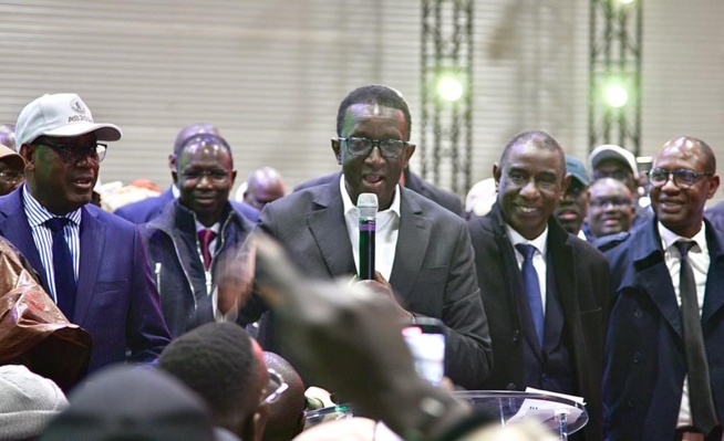 Meeting du Candidat Amadou BA à Asnières (France) La Diaspora, garant d’une victoire au 1er tour   