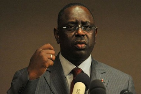 Macky Sall invite les enseignants à s’investir pour rattraper le temps perdu en vue de sauvegarder le quantum horaire