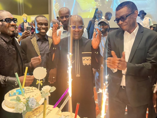 La surprise de Youssou Ndour Pape Diouf à l'incroyable anniversaire du Président Mbagnick Diop MEDS