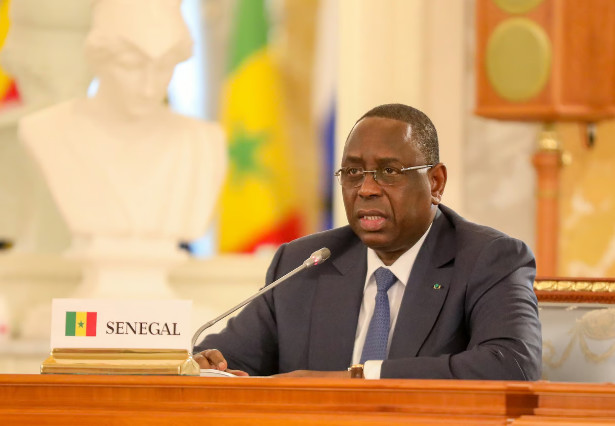 « Macky Sall, otage de politiciens flagorneurs et courtisans, est exposé à une situation suicidaire », Par Abou Kane