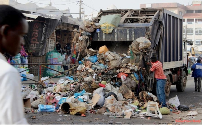 Nettoiement-Mouvement d’humeur des concessionnaires : Plus de 14 milliards FCFA réclamés à l’état pour enlever les ordures