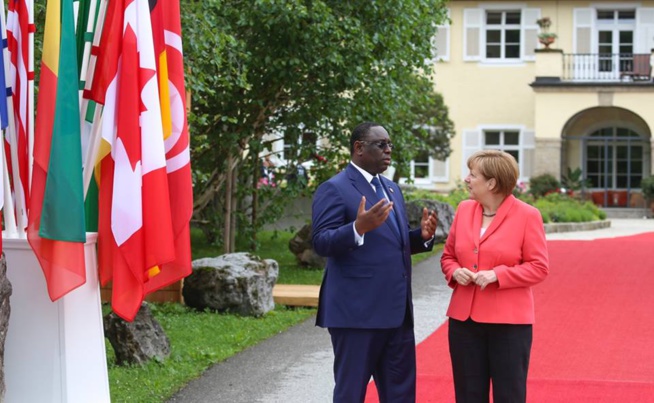 Photos-Macky Sall et Angela Merkel à l’entrée du château d’Elmau au sommet du G7