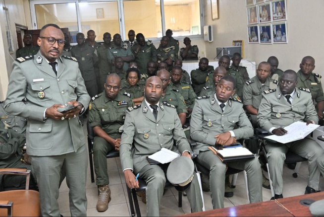 Le Directeur général Mbaye Ndiaye, hôte de la Subdivision des Douanes de Dakar-Port