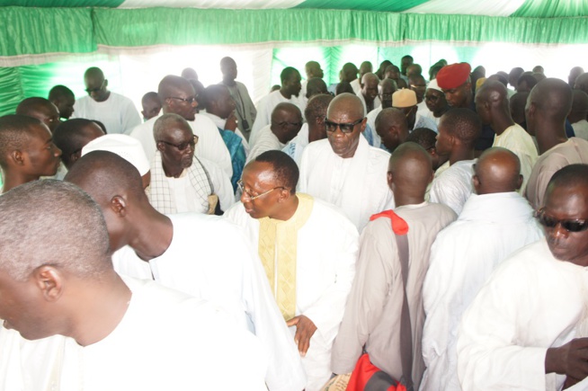 En images, l'innauguration de la mosquée de Serigne Saliou Mbacké de Mbour ce vendredi 1er jour du ramadan.