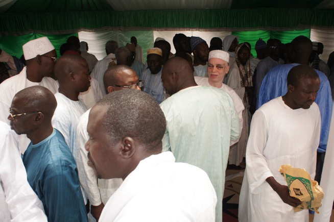 En images, l'innauguration de la mosquée de Serigne Saliou Mbacké de Mbour ce vendredi 1er jour du ramadan.