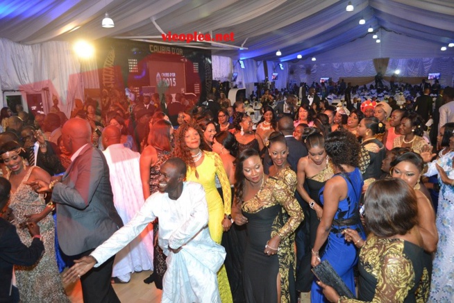 Quand Pape Diouf enflamme la soirée des cauris d'or au King Fhad Place ce 06 Juin.