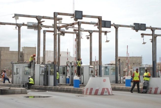 Macky Sall va détruire l’autoroute à péage pour une centrale à charbon