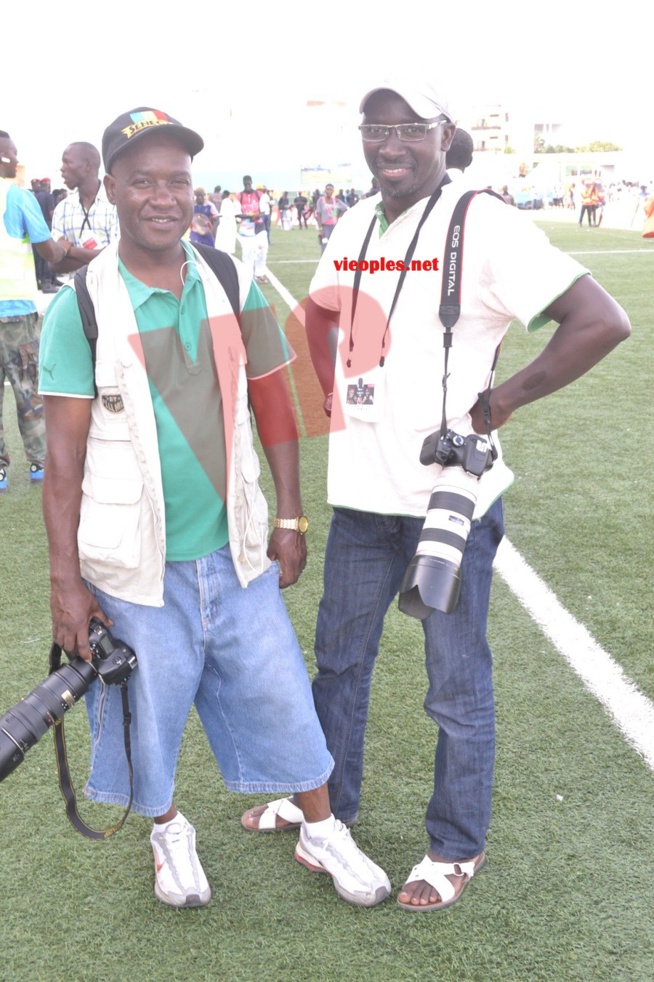 Quand El Malick Senego de senego et Demba Mballo se rencontrent: tous les deux des photographes.