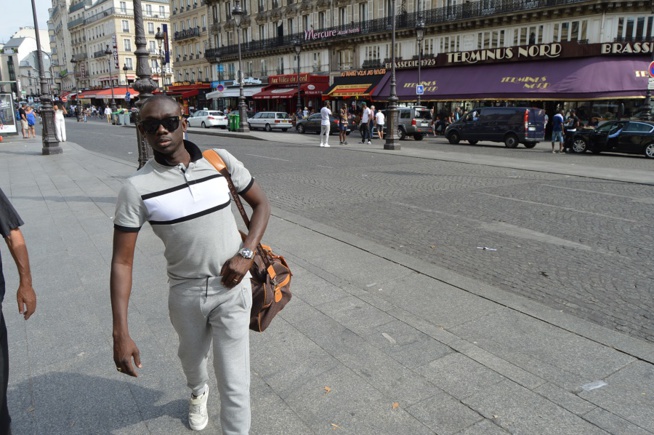 Les premières images de l'arrivé de Pape Diouf à Bruxelles juste avec le grand show au Bodega . Regardez