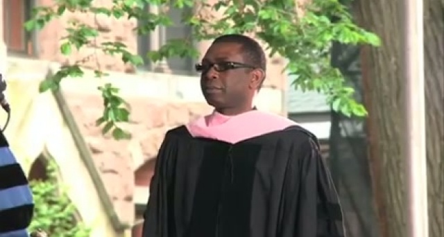 Distinction à l'Internationale: Youssou Ndour Docteur Honoris Causa de l'université Berklee