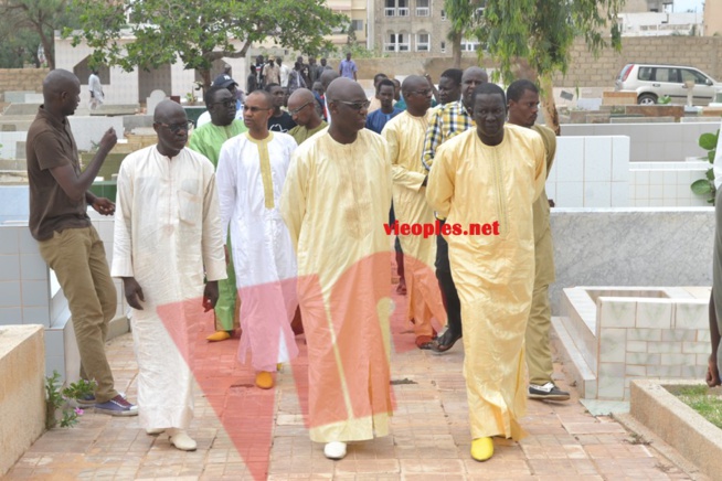 Feu Matar Kouyaté le défunt époux de Ngoné Ndour du label Prince Art repose désormais au cimetière de Yoff