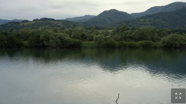 Les corps de neuf migrants retrouvés après un naufrage sur une rivière entre la Serbie et la Bosnie