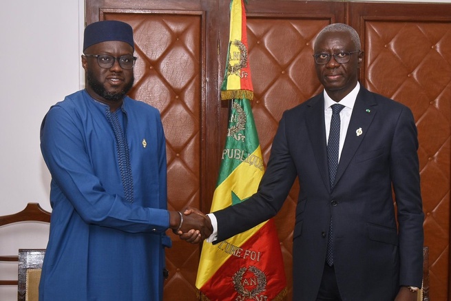 Assemblée nationale : passation de services entre Amadou Mame Diop et El Malick Ndiaye