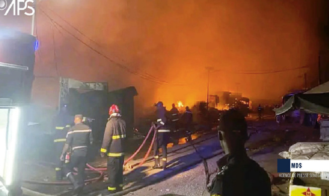 Kaolack : Un incendie ravage des dizaines de cantines du marché Guédj