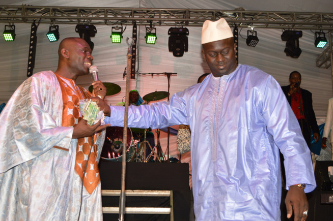 King Fhad Place: Diner de gala de l'association des maitres tailleurs du Sénégal (ADMAST)avec Pape Diouf et la génération consciente.