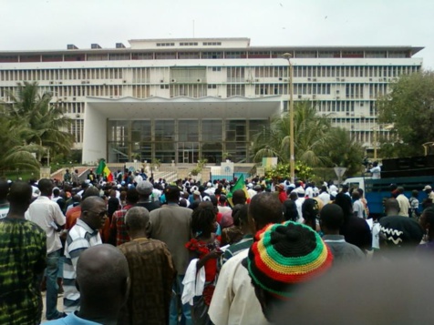 Le Pds et ses alliés invitent les Sénégalais à manifester devant l’Assemblée nationale, ce mercredi