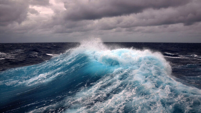 Une ‘’impressionnante’’ houle attendue sur le littoral sénégalais à partir de mercredi