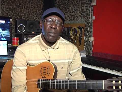 "Jimmy" Mbaye guitariste sur ses retrouvailles avec Youssou Ndour: " Je ne sais pas ce qui bloque; allez lui demandez pour savoir (...) J'ai été au "Penc Mii" pour (...)"