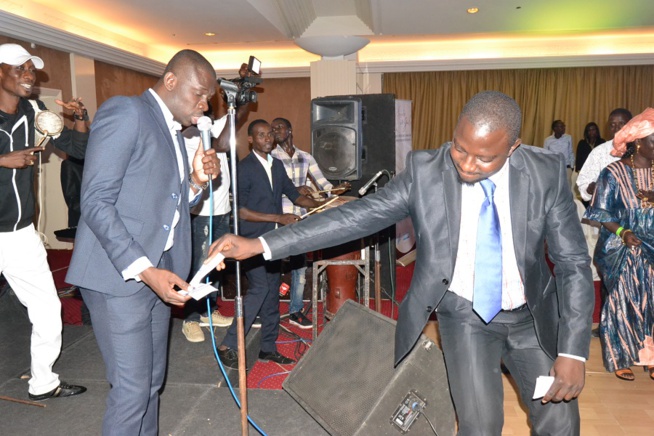 Soirée de gala de l'association des femmes Fatickoises avec le nouveau Pape de la musique Sénégalaise et la génération consciente au King Fhad Place.