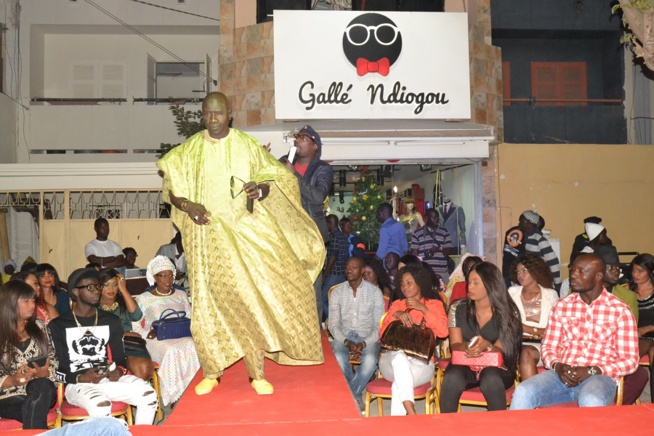 Anniversaire Gallé Ndiogou, le rendez-vous du chic et du glamour au HLM en face Madieye Sall. Revivez les images.