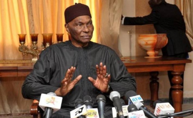 Abdoulaye Wade : « Le pouvoir a les mains liées et Macky Sall n’agit pas librement… »