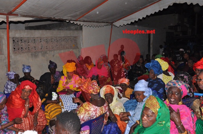 Revivez les images du baptême de Seynabou Ndiaye la présentatrice vedette de Petit Déj sur Walf Tv.