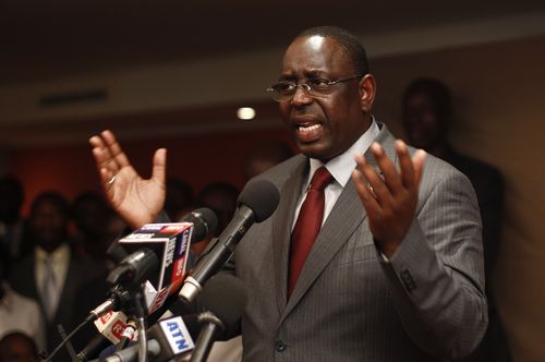 Référendum-Macky Sall arrose ses partisans : 1,8 milliard F Cfa pour les comités électoraux de BBY