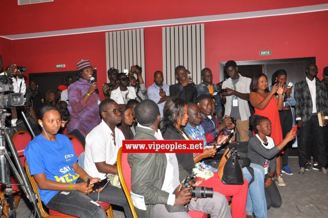 Les images de la conférence de presse de l'artiste Nigerien WIZKID à Dakar.