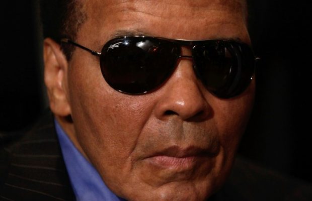 Urgent: L’ancien boxeur Mohamed Ali est décédé à l’âge de 74 ans