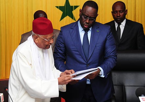 Réunion de relance des Assises nationales : Piques entre pro et anti Macky Sall