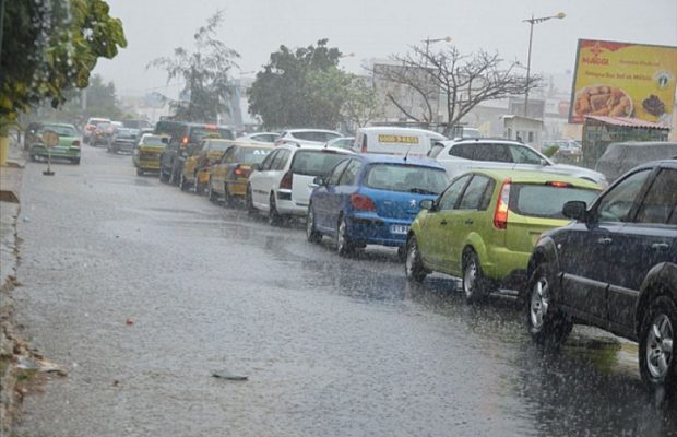 Pluie avec orage à Dakar : Tabaski pluvieuse et les rues devenues impraticables