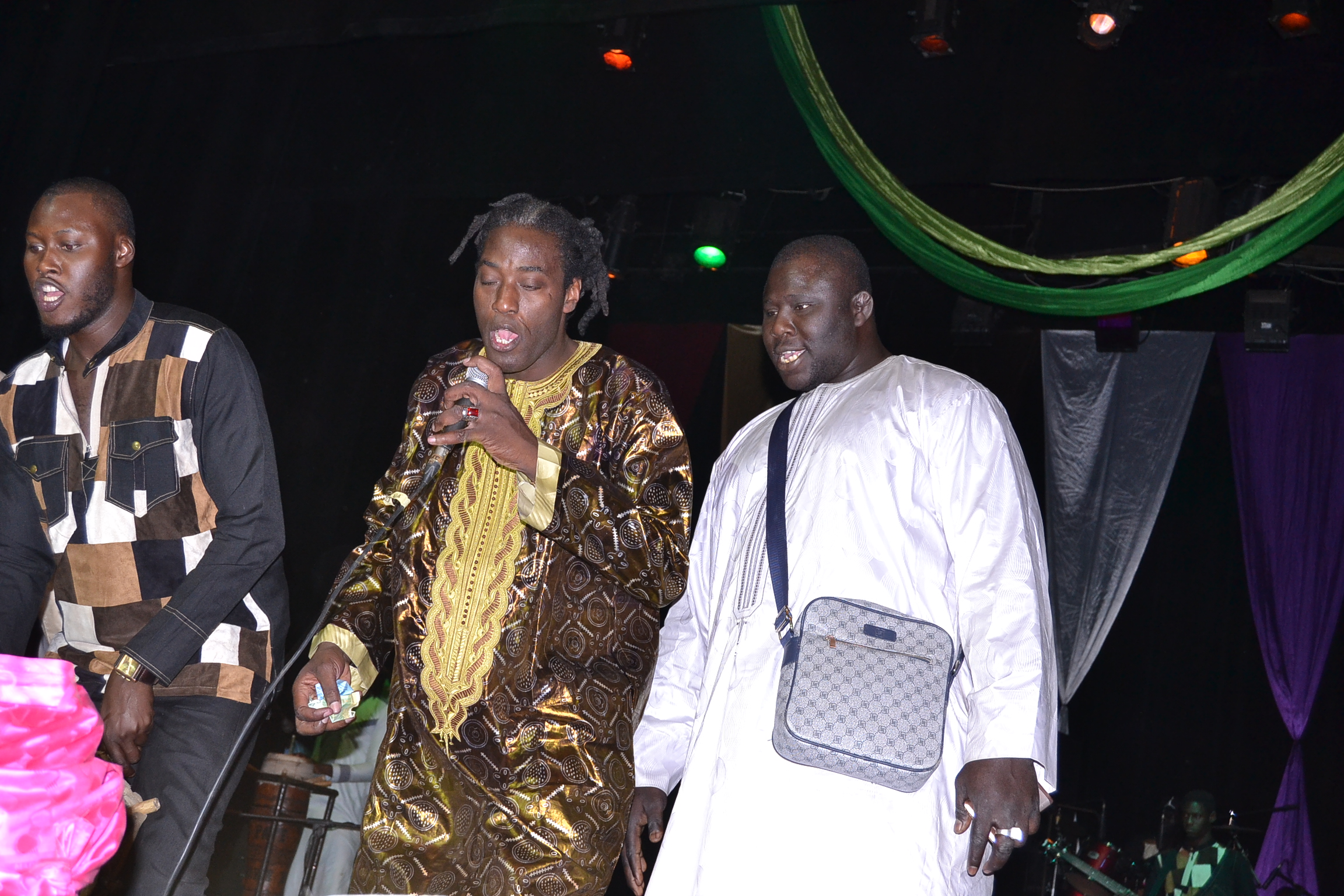 42 images, anniversaire Mame Goor Djazaka remplit le sorano. Regardez