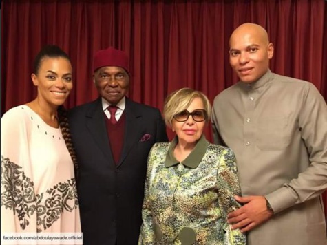 Me Abdoulaye Wade avec son épouse Viviane,sa fille Syndièly, ils ont rejoint leur 'fils exilé' Karim en Qatar pour célébrer la nouvelle années 2017