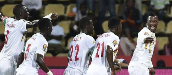 CAN 2017: Les "Lions" reçoivent 206.900.000 F Cfa de primes, leurs épouses invitées en cas de qualification à la finale