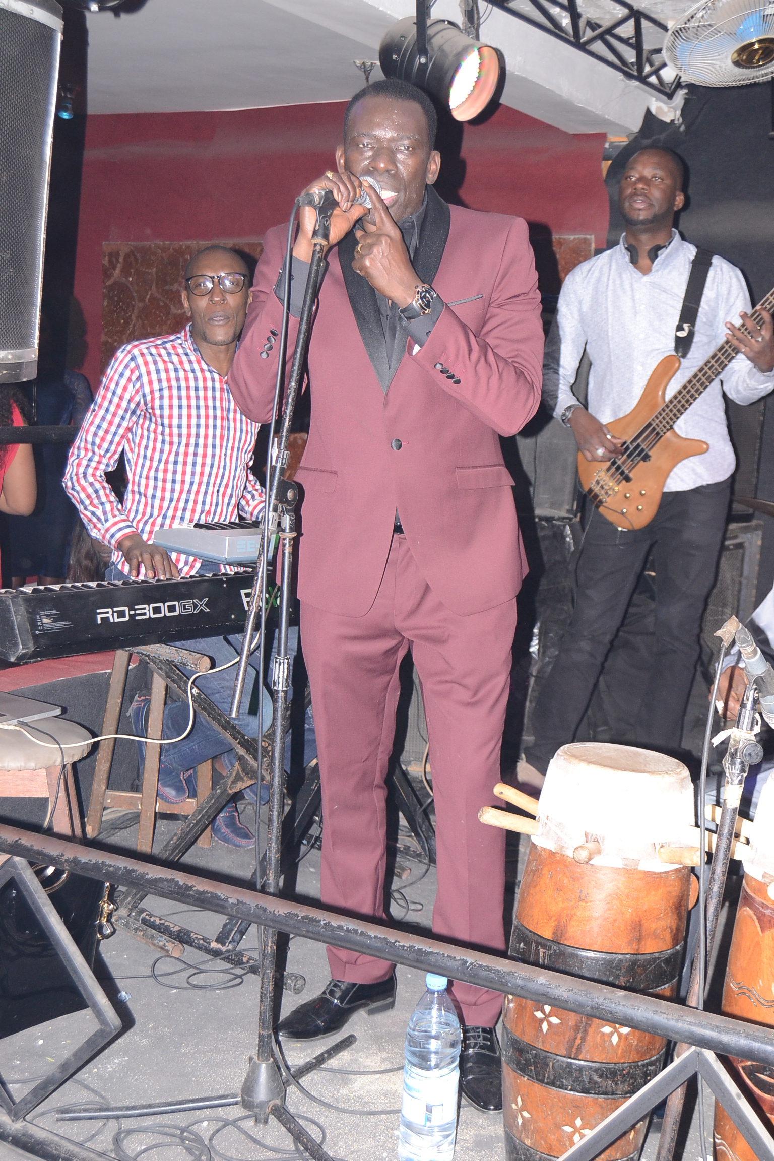 RAKHASS ANNIVERSAIRE: Assane Ndiaye chauffe l'Alize club. Regardez