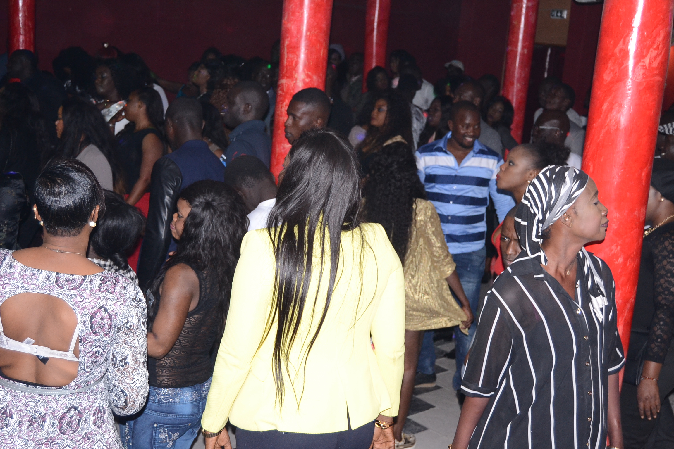 RAKHASS ANNIVERSAIRE: Assane Ndiaye chauffe l'Alize club. Regardez