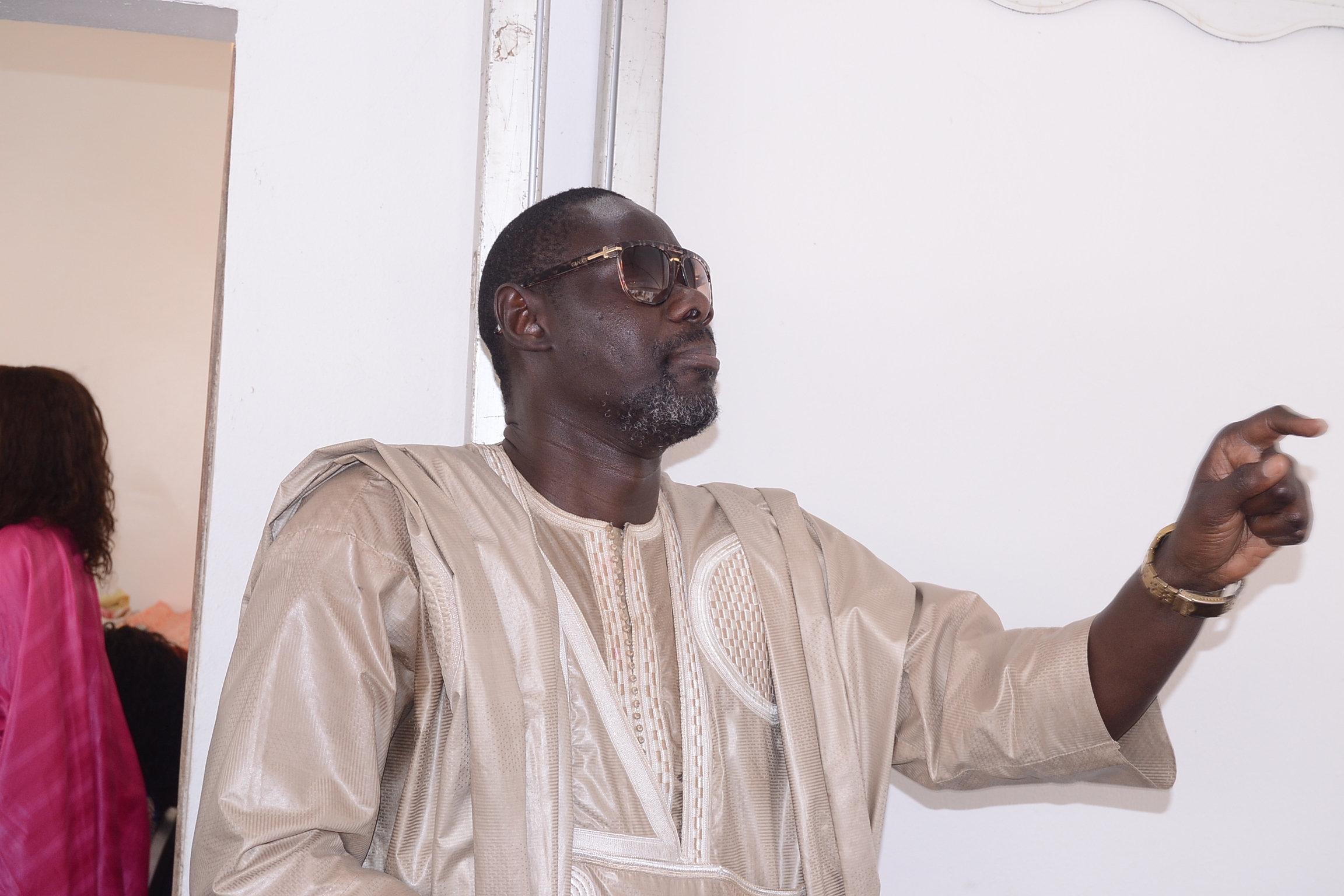 Les premières images de la préparation du drapeau Pape Diouf chez lui pour le combat Boy Niang vs Gouye Gui.