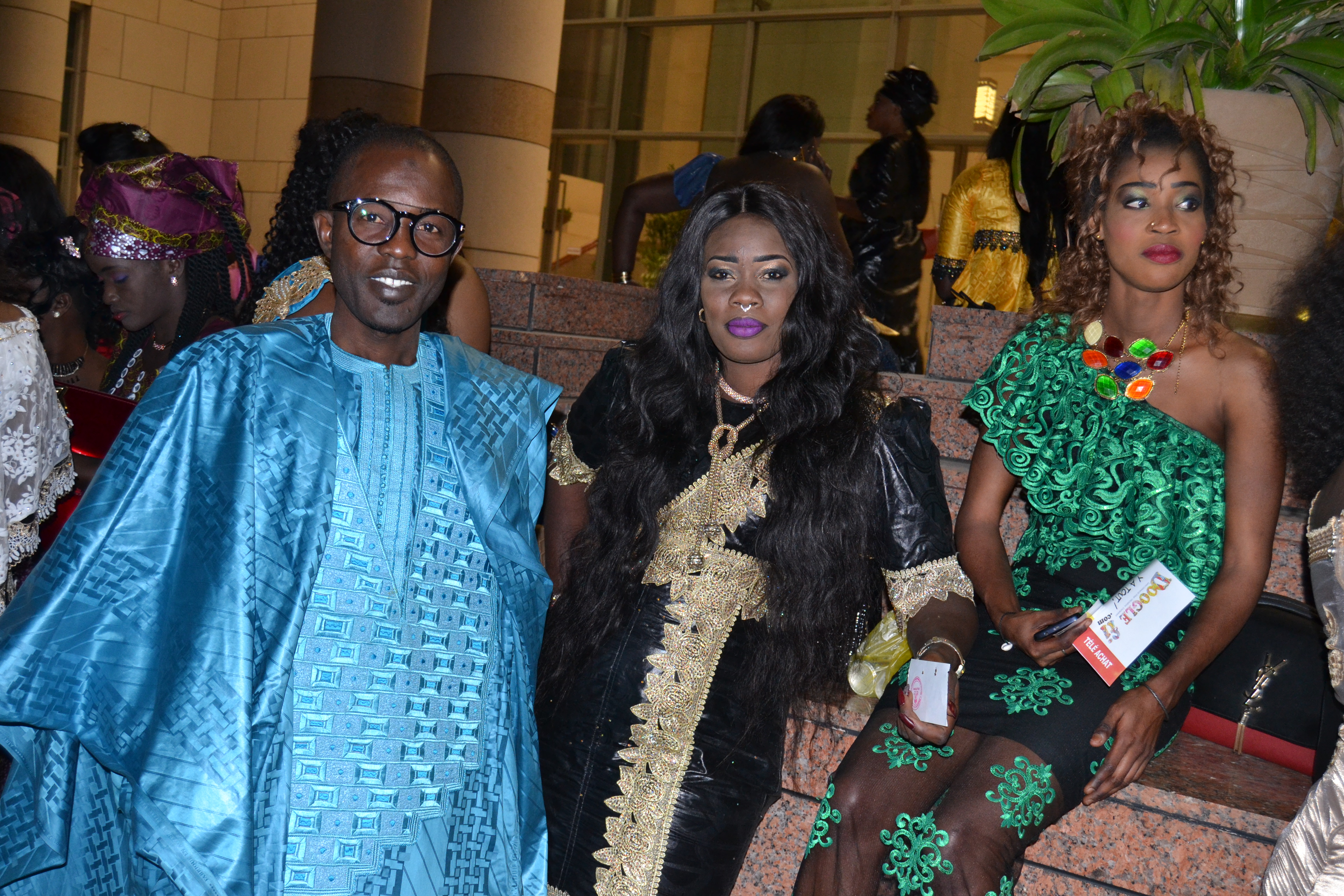 JOUR J GOUDI FANS YI: Les premières images du grand theatre avec Pape Diouf.