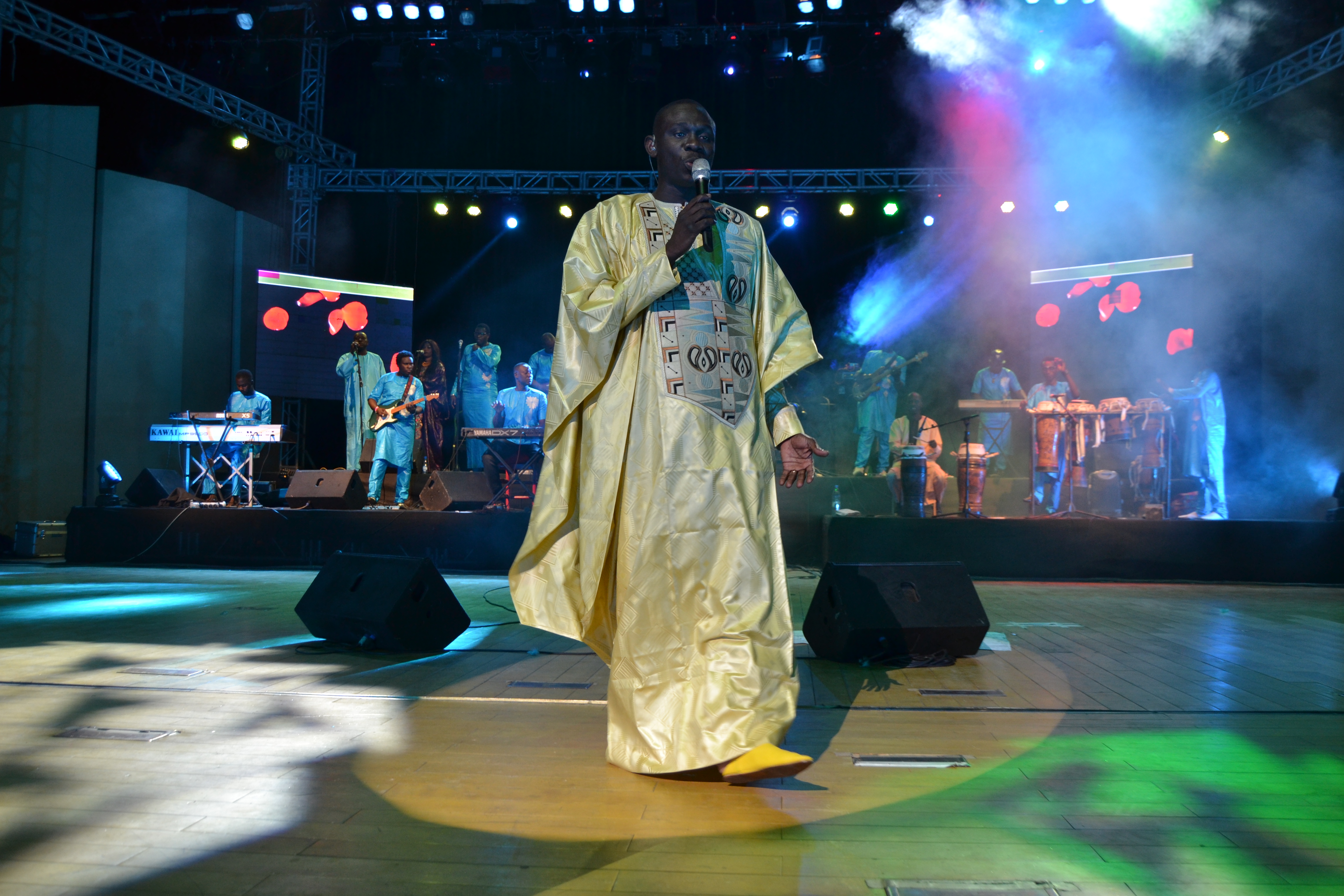 GOUDI FANS YI: Le chalenge day de Pape Diouf à guichet fermé au grand theatre.