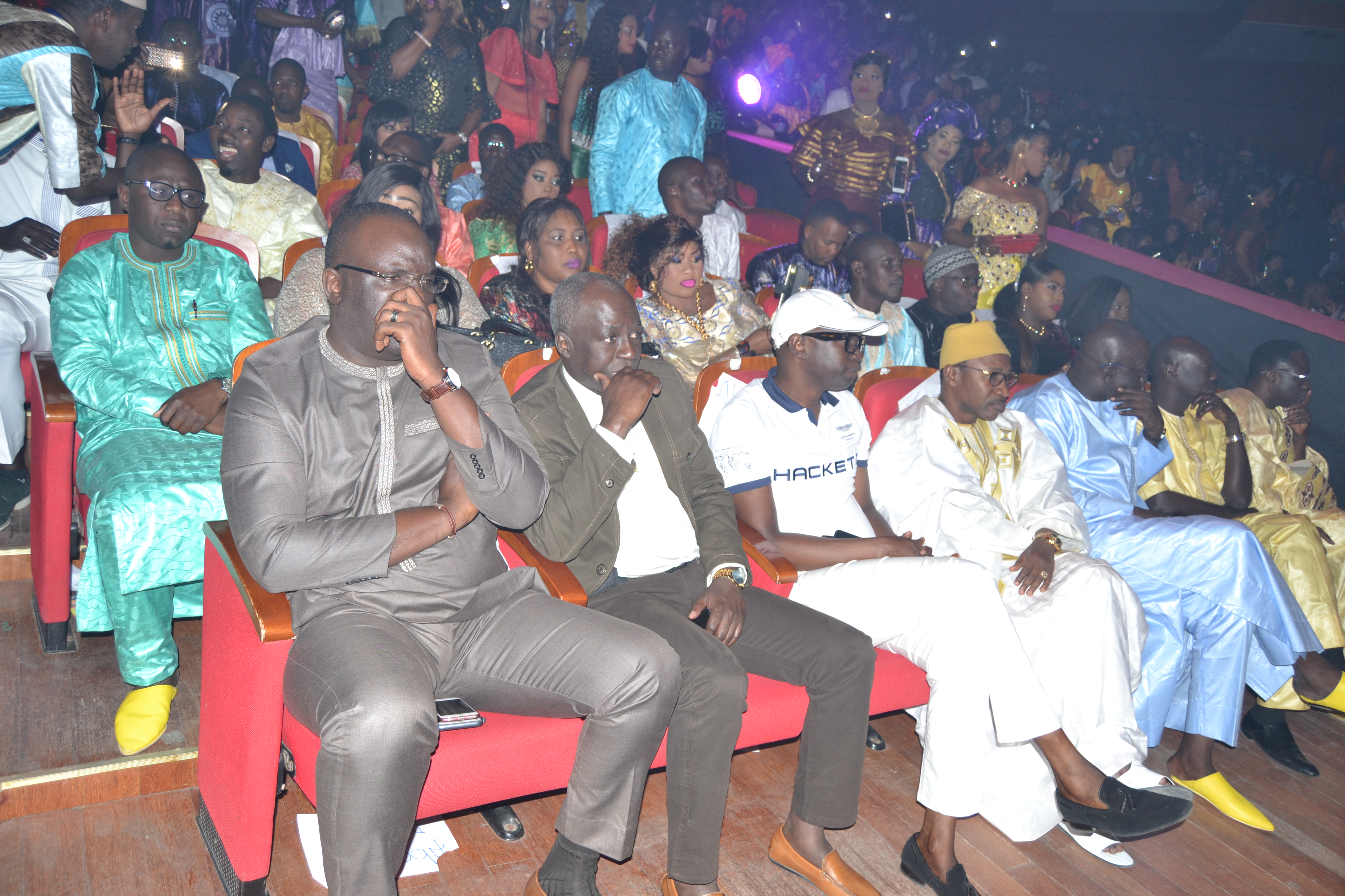 Du jamais vue au Grand Théâtre Pape Diouf remplie la salle et enjaille le public comme jamais